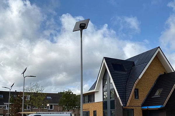 LED outdoor street light housing supplied to Morocco モロッコに供給されたLED屋外街路灯ハウジング